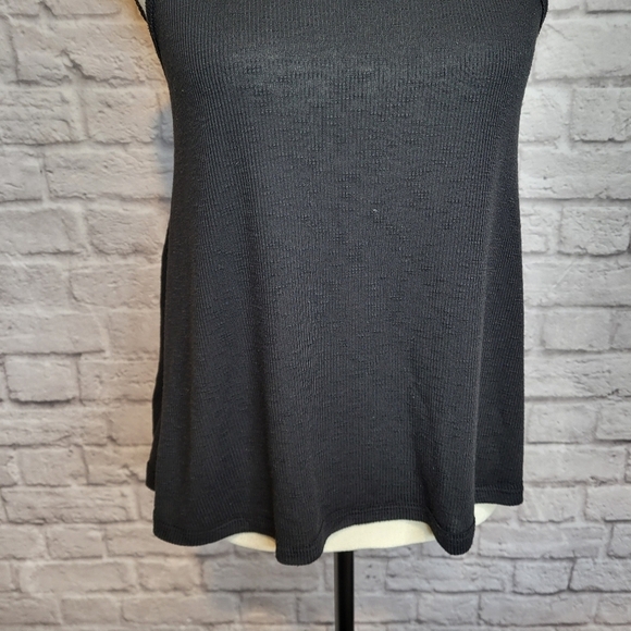 Free People top women's black swing tank racerback scoop neck size XS - Picture 5 of 10